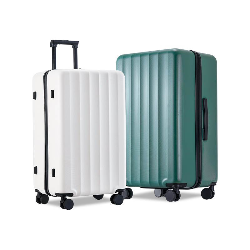 Sleek Black "Dark Night" Hard Shell Luggage with 360° Spinner Wheels