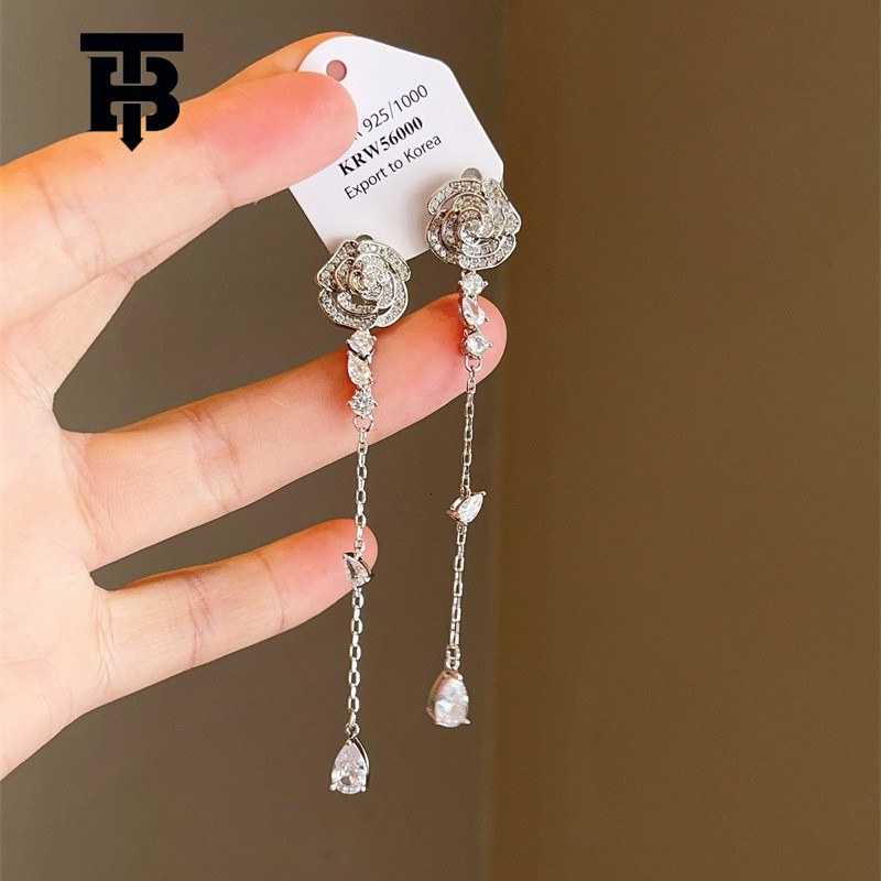 Free shipping for new designer accessories Light Luxury Style Socialite Rose Long Earrings 925 Silver Needle Matching Dress Long Ear Line High-end Ear