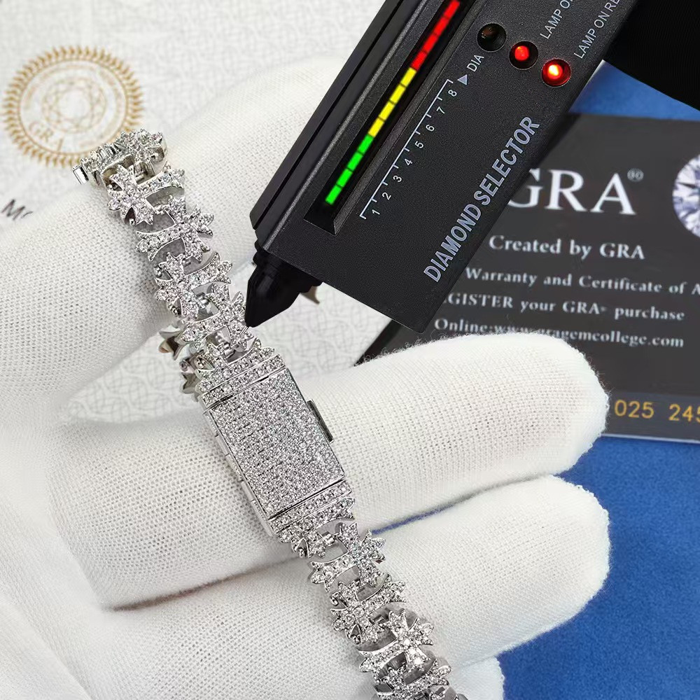 Moissanite Chain, 2025 New Style Moissanite Cross Chain, Shining Jewelry Hip Hop Rapper Style Sterling Sier 10mm Iced Out Vvs Moissanite Cross Charm Cuban Link Chain