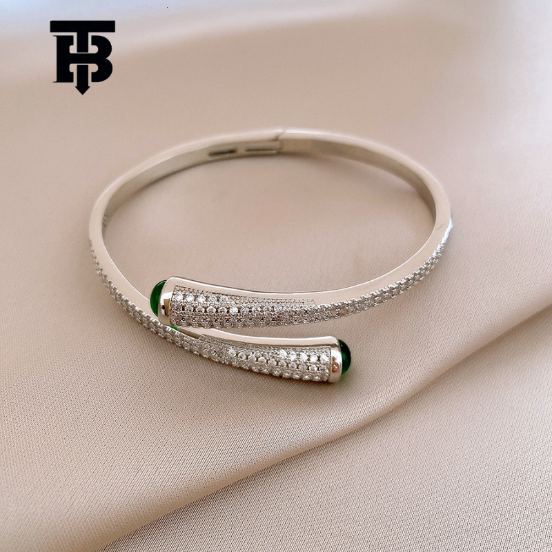 Free Shipping For New Designer Accessories 18K Real Gold Plated Zircon Snake Shape Open Bracelet Fashion Versatile Bangle Niche Design Sense Jewelry F