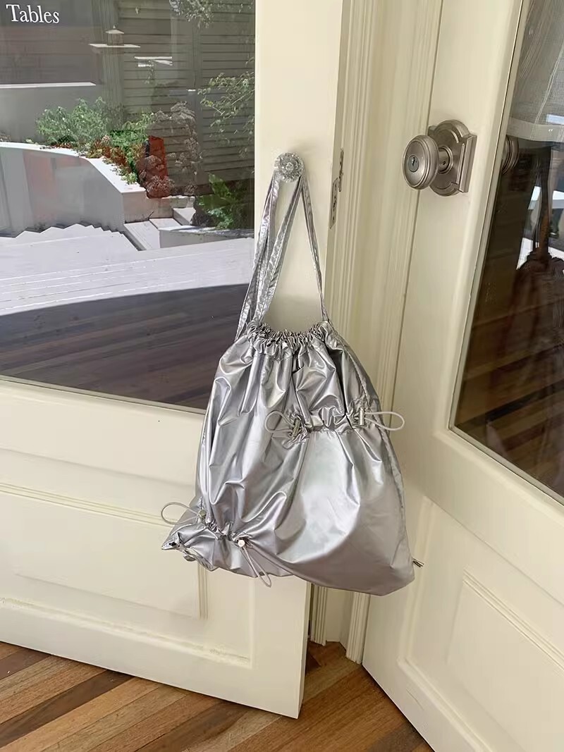 2025 autumn new Korean version atmospheric pleated niche design multifunctional simple casual large capacity shiny backpack fashion designer backpack