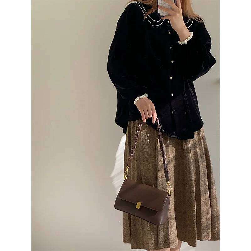 2025 New Women's Retro Underarm Single Shoulder Cross Small Bag, Horizontal Square Style