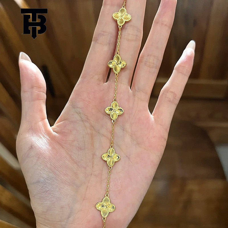 Free Shipping For New Designer Accessories Hot-selling Laser Crushed Ice Ice Precision Bracelet Exquisite Five-flower Four-leaf Clover Light Luxury Ha