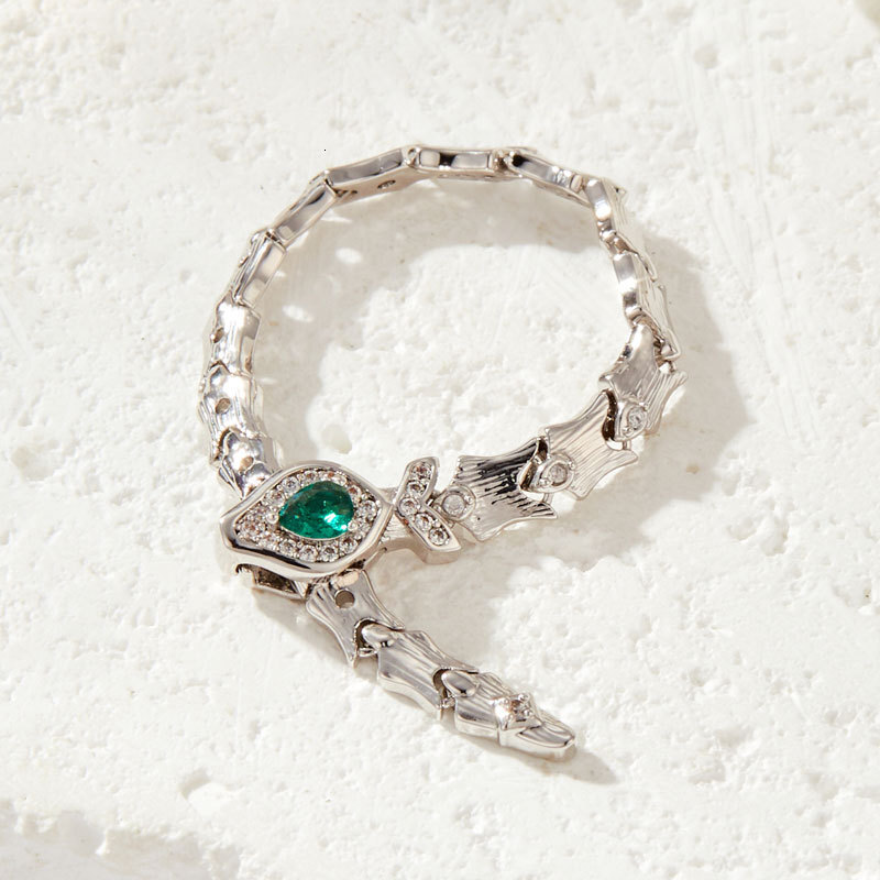 Luxury Brand Designer Jewelry New Snake Bone Joint Buckle Ring Fashionable High-End Rose Red Emerald Adjustable Ring Pendant Dual-Use Jewelry