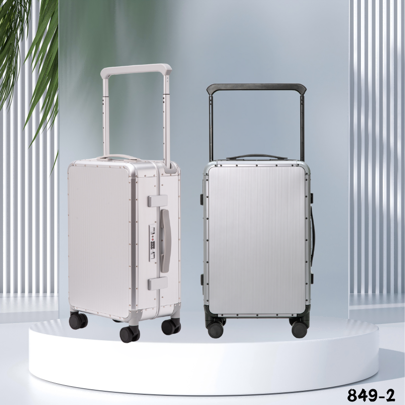 TSA Customs Lock Hard Shell Luggage with 360° Universal Wheels