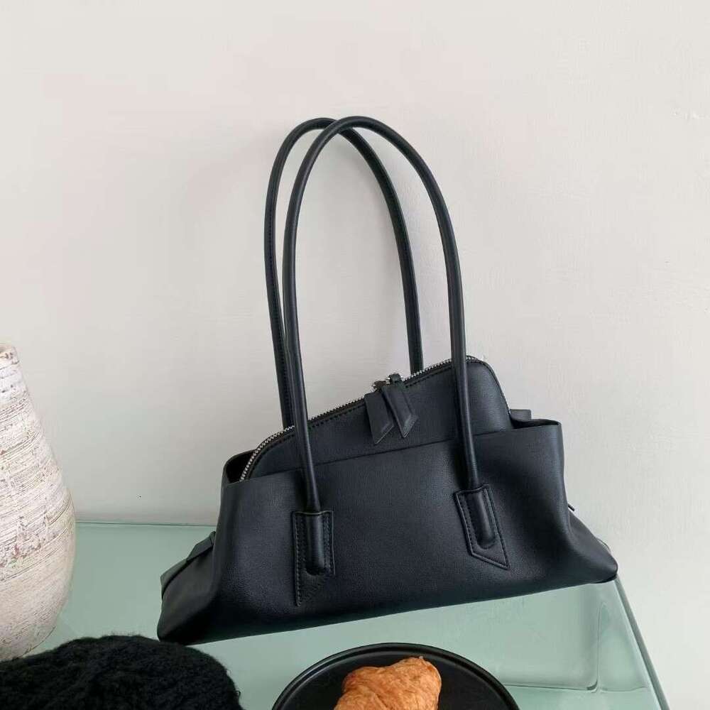 Genuine Leather Shoulder 2025 New High-end Boston Handbag Women's Niche Design Commuter Crossbody Bag