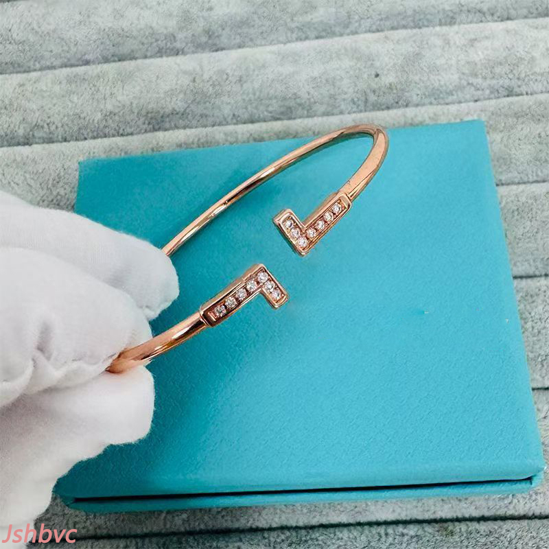 Bracelet designer 2025 new net red double T bracelet opening plated v gold full of dias star with models quality bracelets fashion versatile