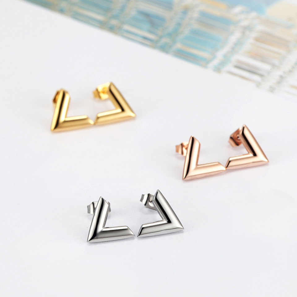 Luxury Brand Designer Jewelry New Trend Stainless Steel Earrings Roman Numerals Black Shell White Shell Titanium Steel Earrings Wholesale