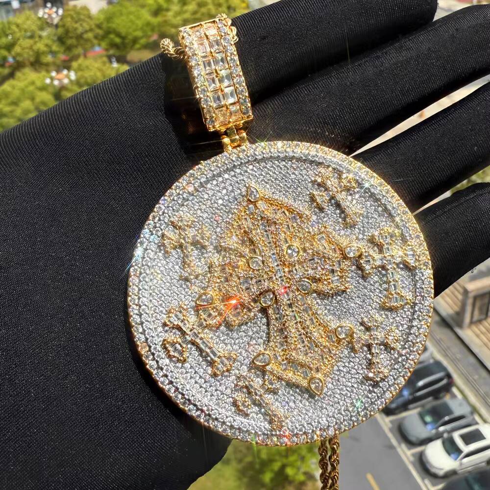 Large Hip Hop Jewelry Geometric Round Diamond Cross Carved Men's Pendant Necklace