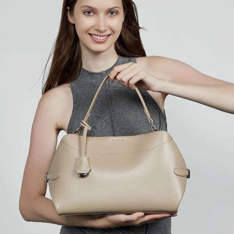 New Genuine Leather Summer Office Worker Large Capacity Commuter Handbag Shoulder Bag