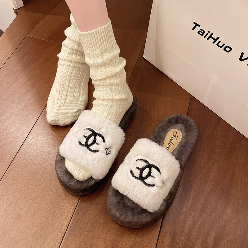 Hot free shipping designer slippers for womens flat slippers white black blue khaki New winter fashionable and versatile cotton mop