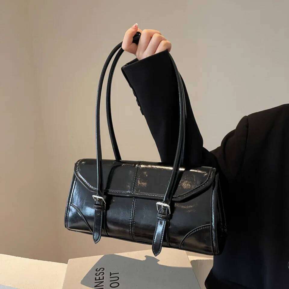 High-End Oil Wax Leather Underarm Elegant Women's Magnetic Buckle Shoulder Bag Commuter Versatile Ladies Casual Tote Bags