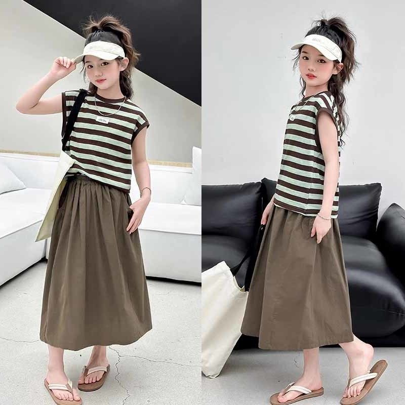 D271 Girls summer suit 2025 new children's fashionable striped vest summer big children's skirt two-piece suit