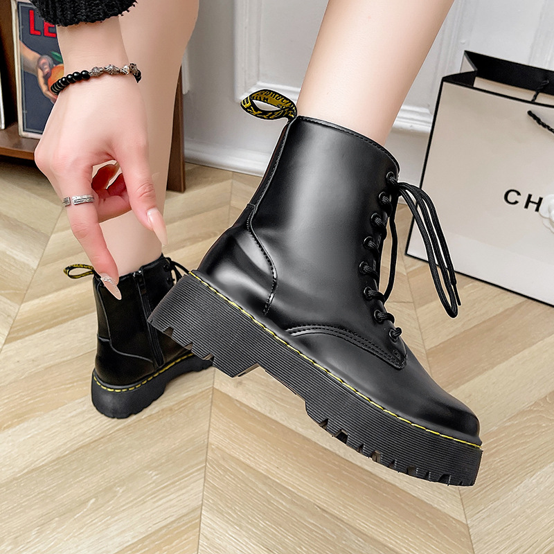 Free shipping designer Boots Fashionable Martin boots womens zipper round toe daily wear short leg womens boots comfortable practical