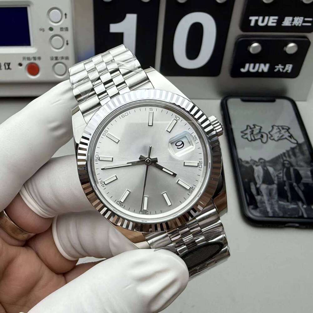 Custom Stainless Steel Automatic Mechanical Watch Waterproof Luminous with Calendar
