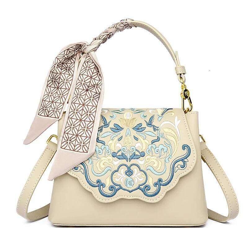 2025 New Boho Embroidered Tote Bag Ethnic Crossbody Purse Women Chinese Vintage Minimalist Shoulder Handbag Artistic Retro Style