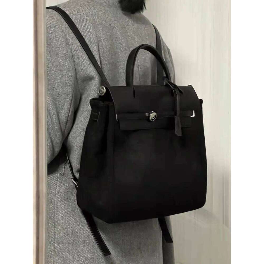 Designer Bag Luxury Bag Elegant Veet BAPA Ladies' Shoulder Bag Solid Colors & Comfortable Grip for Everyday Use