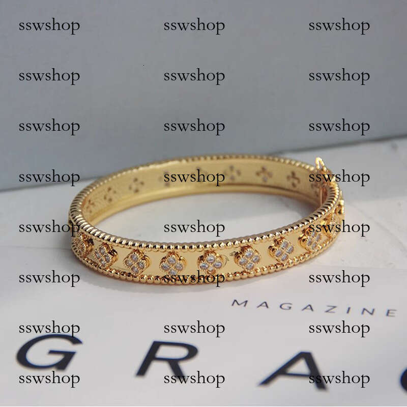 Fairy Kaleidoscope Luxurious Elegant Four-Leaf Clover Three-Dimensional Flower Inlaid Dia Bracelet Temperament and Personality for Women