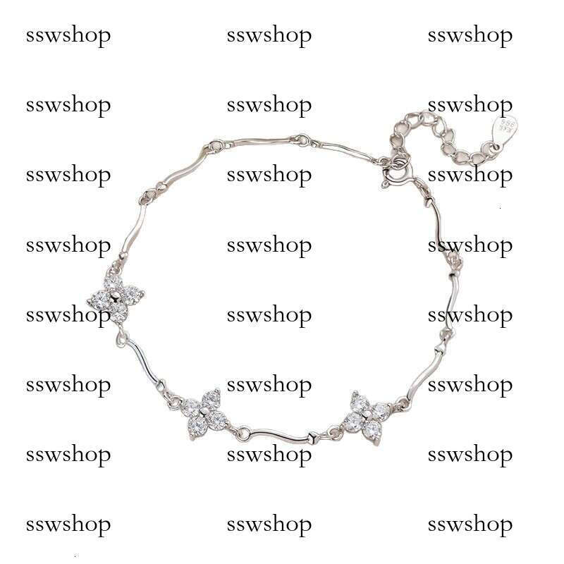 Niche Collarbone Chain Ring Earrings Four-Leaf Flower Jewelry Ins Style Zirconia Set Necklace Bracelet