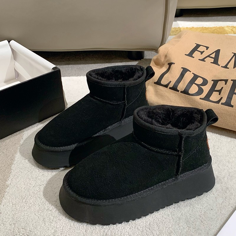 hot Free delivery designer ladies' snow boots Comfortable mid length snow boots warm and durable commuting shoes