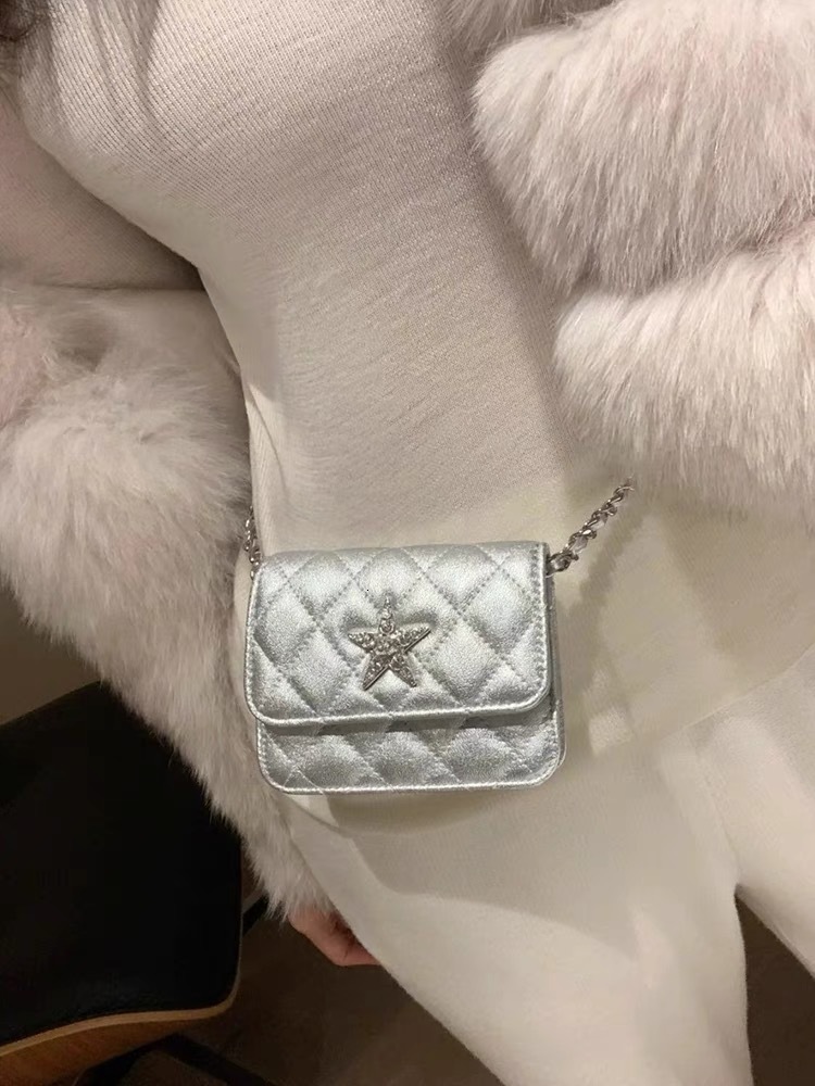 2025 autumn new bag, new light luxury style, compact and exquisite star shaped square bag, mini chain atmosphere crossbody bag, designer shoulder bag