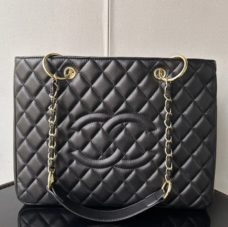 Top Designer Bag Embossed Large Capacity the Totes Bags Fashion Sac Femme Leather Women Shoulder Bags Messenger Luxurys Handbag Lady Purse wallets backpack 831