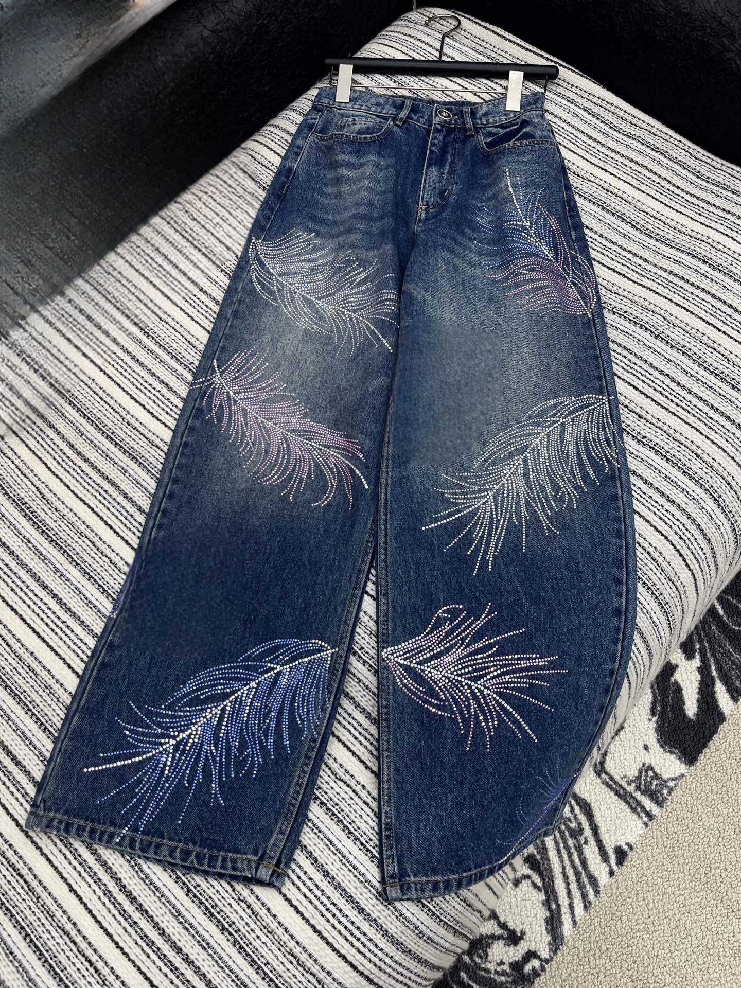 Women's Retro Designer Denim Jacket & Jeans Set | Casual Runway Style, Long Sleeve Top & Jacket..A1