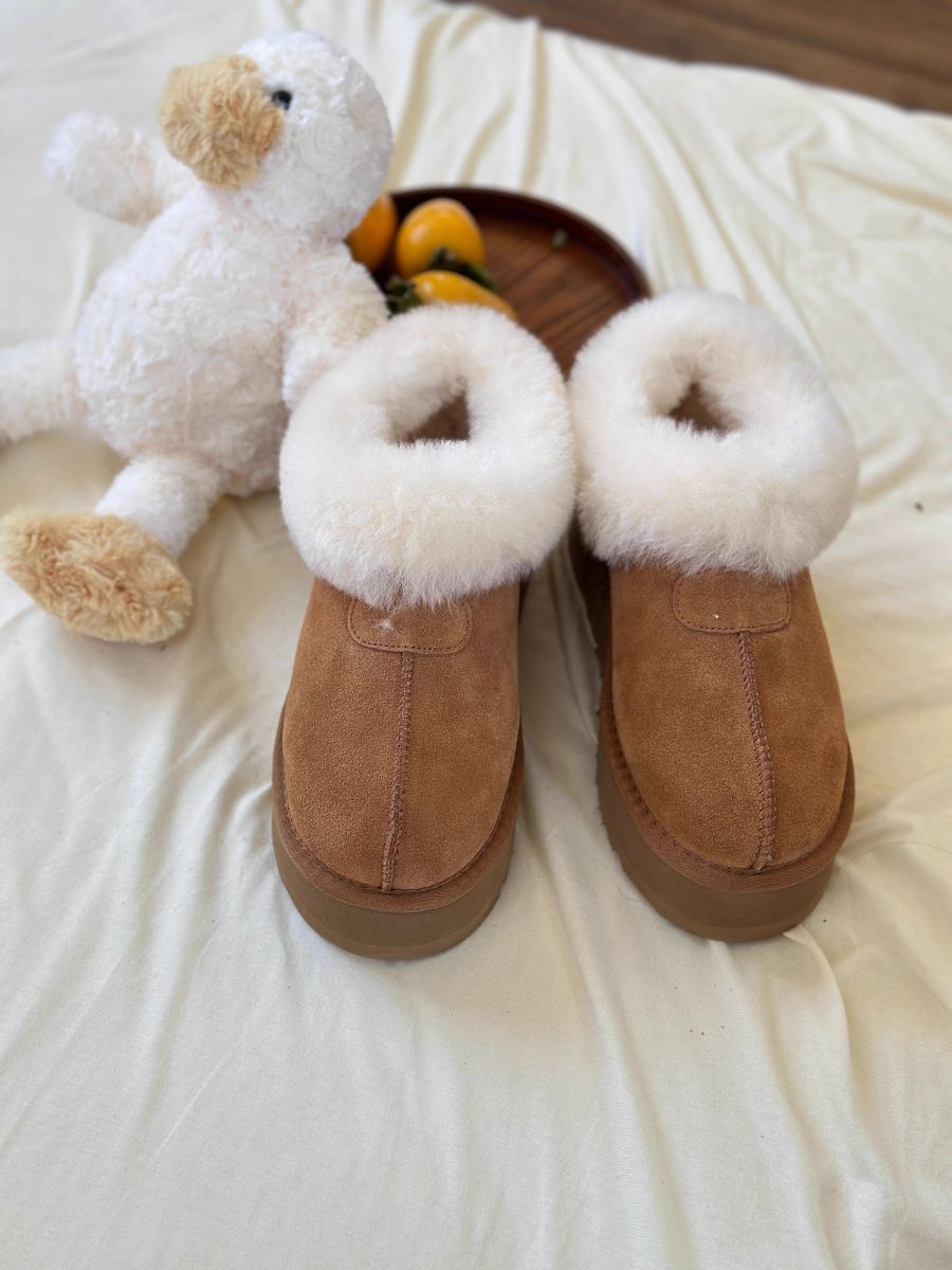 new Free delivery designer ladies' snow boots Snow boots are warm slip resistant and wear resistant for outdoor travel