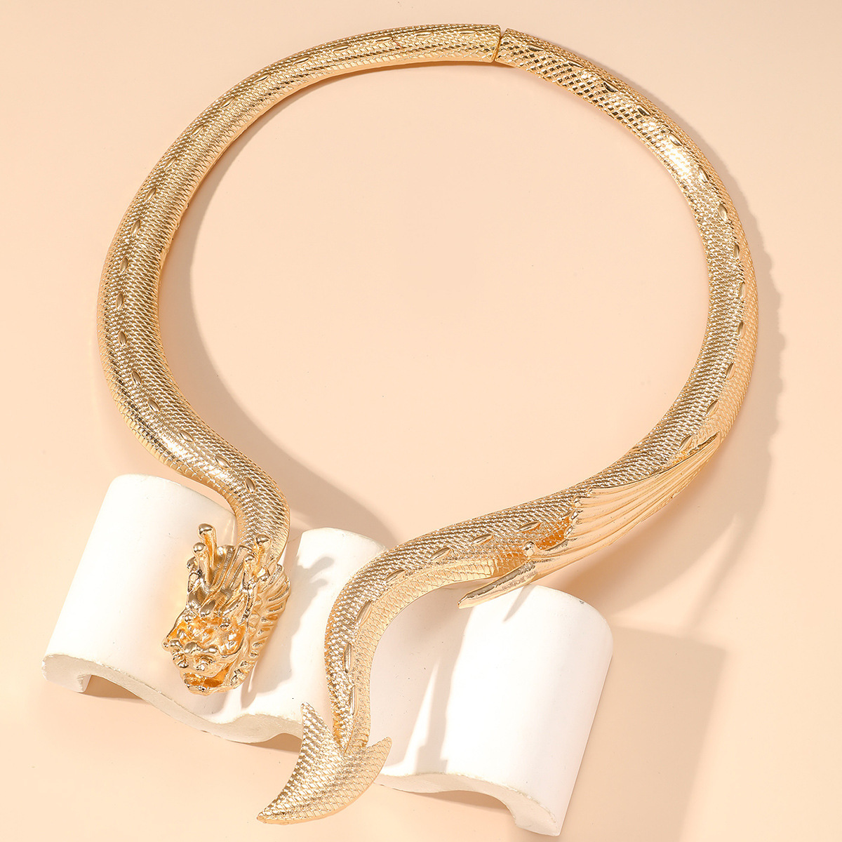 Luxury Brand Designer Jewelry Vintage Exaggerated Open Snake Necklace Personality Dragon Style New Year Dragon Year Symbol Good Meaning Couple Necklac