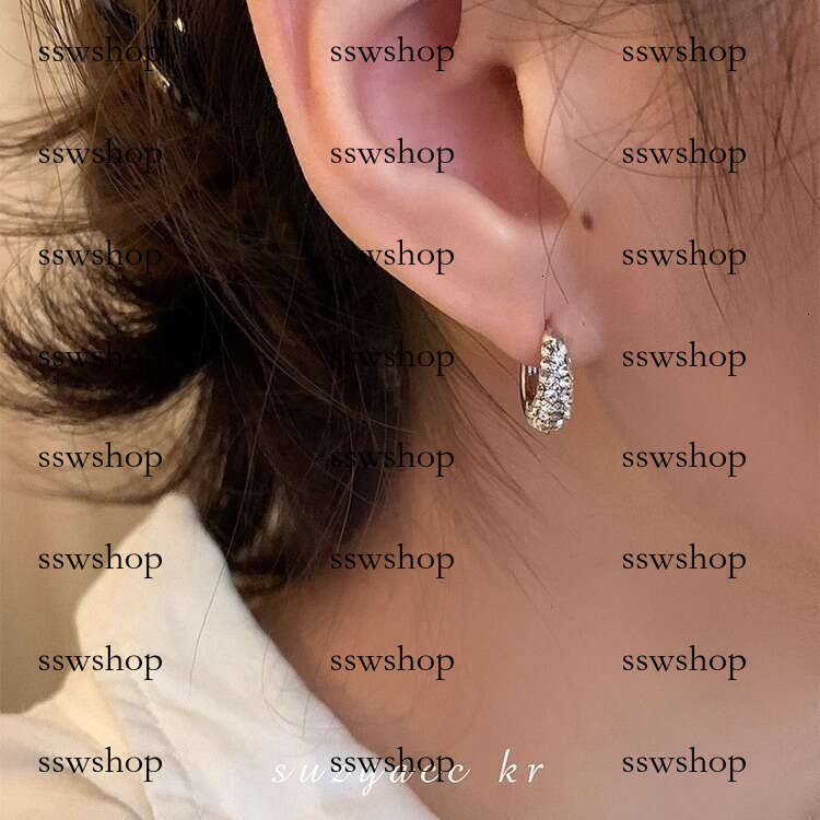 Suzyacc KR Ultra Shiny Zircon Full Dia Hoop 2025 New Style Elegant High-end Earrings