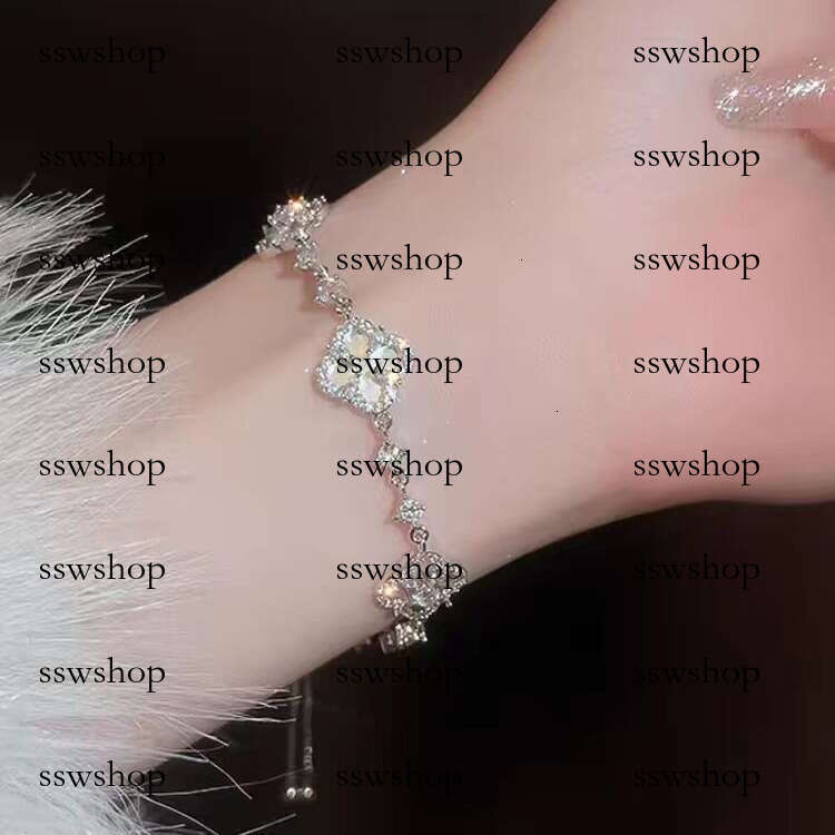 designer bracelet women Four-Leaf Clover Zircon Flower Bracelet for Women, Niche Light High-End Ring, Minimalist Style, Best Friend Gift, Hand Jewelry