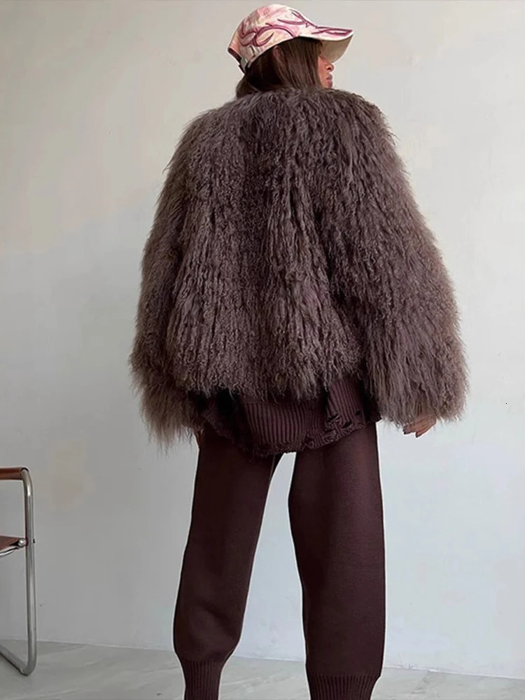 DEAT Fashion Brown Faux Fur Coat Womens Round Neck Loose Long Sleeves Thick Plush Short Jacket Winter 7A1041 250829