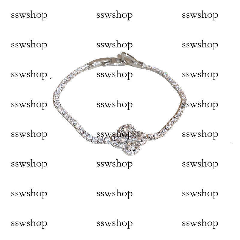 Real Gold Plated Zircon Flower Geometric Unique Design Sense Clasp Bracelet Fashion Trendy Jewelry for Women