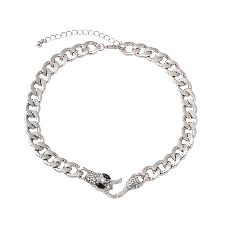 Luxury Brand Designer Jewelry European And American Snake-Shaped Metal Pearl Chain Necklace High-End Design Hip-Hop Minimalist Style Women's Neck