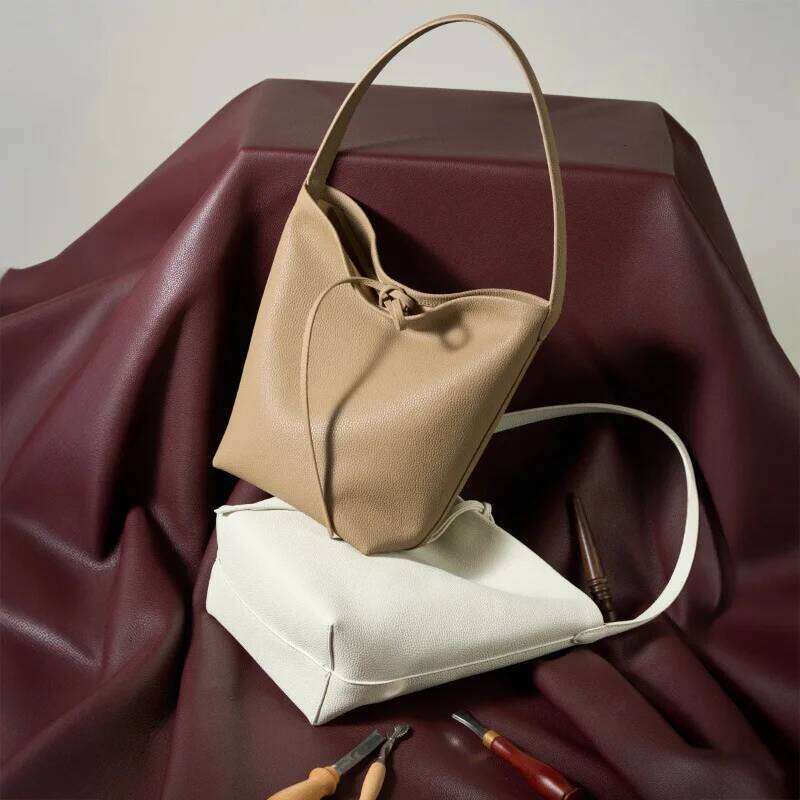 Simple Brand Design No Beige Bucket Tote Appropriately Sized Cowhide Leather Women Armpit Shoulder Bag Soft Handbag 250830
