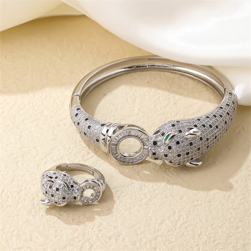 Luxury Brand Designer Jewelry Leopard Jewelry Set Kashi Accessories European And American Style Full Diamond Gold-Plated Bracelet Ring Light Luxury Hi