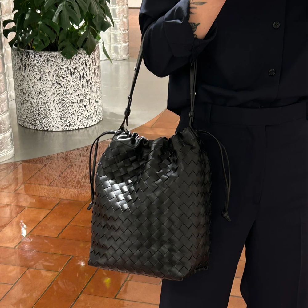 Real Leather Knitting Totes For Women And Men Drawstring Bucket Bag 2025 New Cowhide Shoulder Bags Fashion Handmade Luxury Designer Purses And Handbags 3342