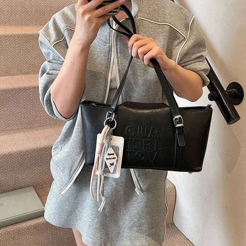 2025 Women's New Niche Design Solid Color Lettering Minimalist Multi-Functional Convertible Shoulder Bag - Daily Essentials