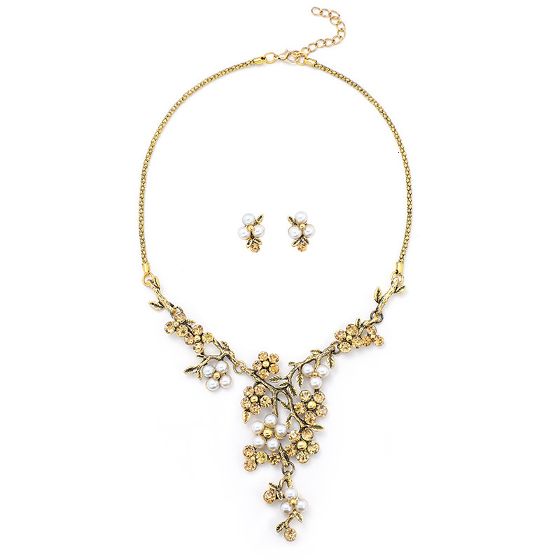 Luxury Brand Designer Jewelry 2022 New Tree Branch Design Pearl European And American Retro Necklace Ethnic Style Jewelry Set Collarbone Chain