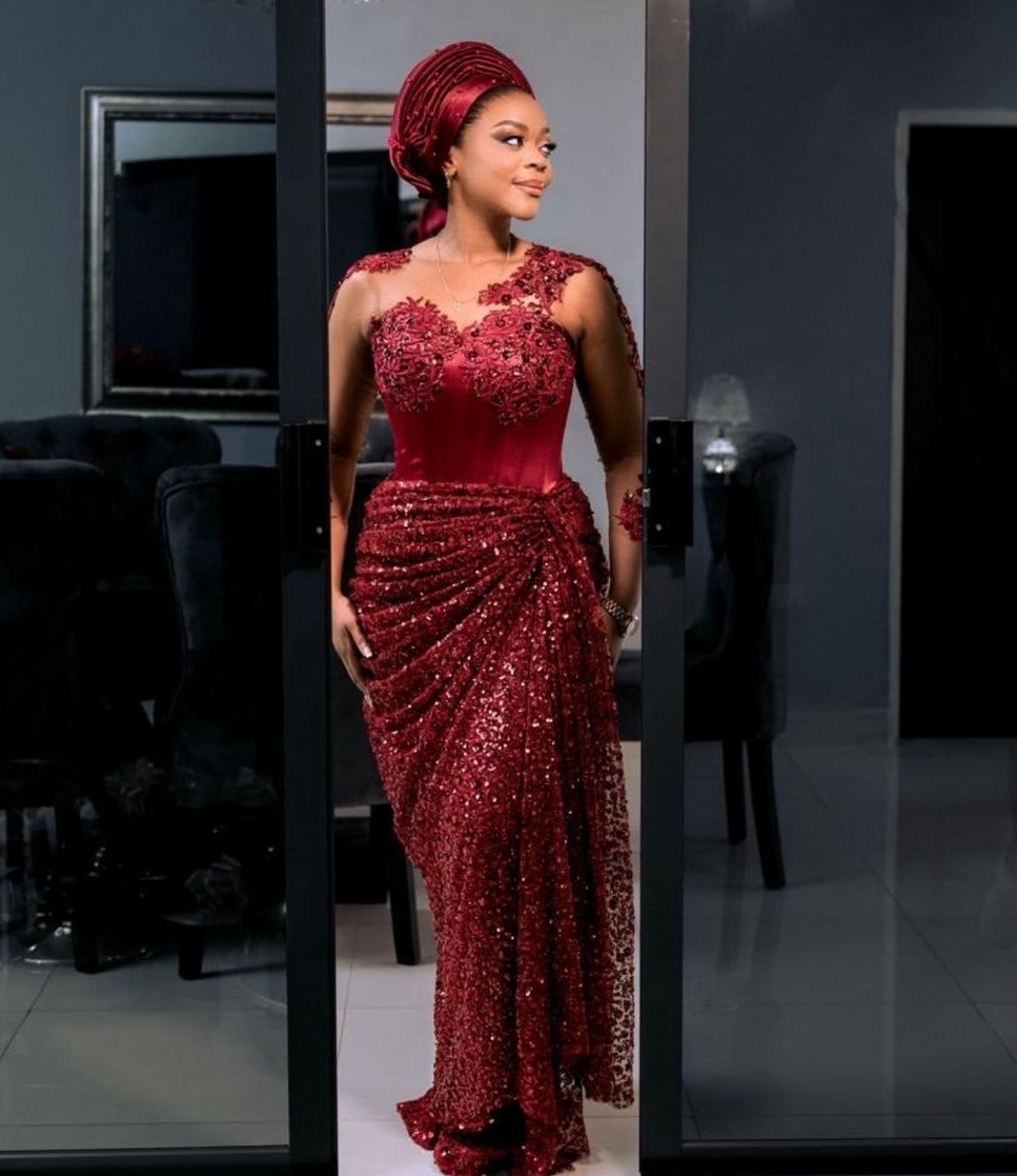 Aso Ebi Burgundy Sheath Prom Dresses 2025 Lace Sequined Sheer Neck Evening Formal Party Second Birthday Engagement Gowns Plus Size Dress For Special O