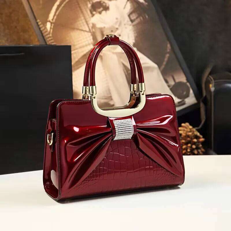 2024 Women Designer Glossy Leather Evening Handbags Ladies Casual Crossbody Shoulder Bag Fashion Dia Bow Tie Totes