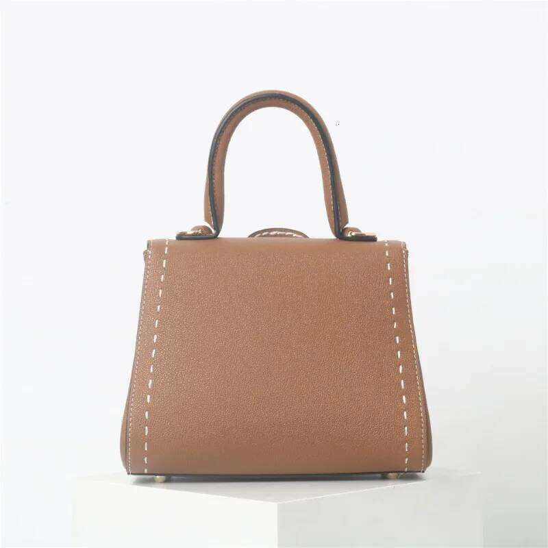 UBELLIN 2024 Vintage Horseshoe Button Hand Sewn Real Leather Shoulder Crossbody Saddle Bag For Women