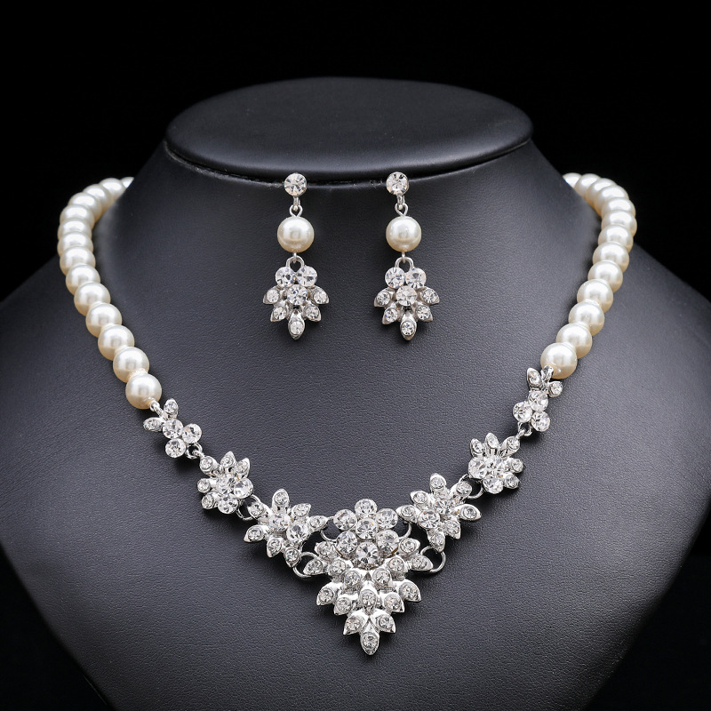 Luxury Brand Designer Jewelry 2022 New Model Export Exclusive European And American Pearl Necklace And Earrings Two-Piece Set Bride Light Luxury Niche