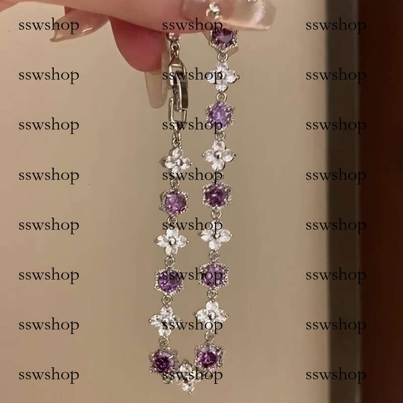 Korean Style Zircon Flower Light High-end Bracelet Versatile Exquisite Fashionable Elegant Jewelry Design Sense Niche