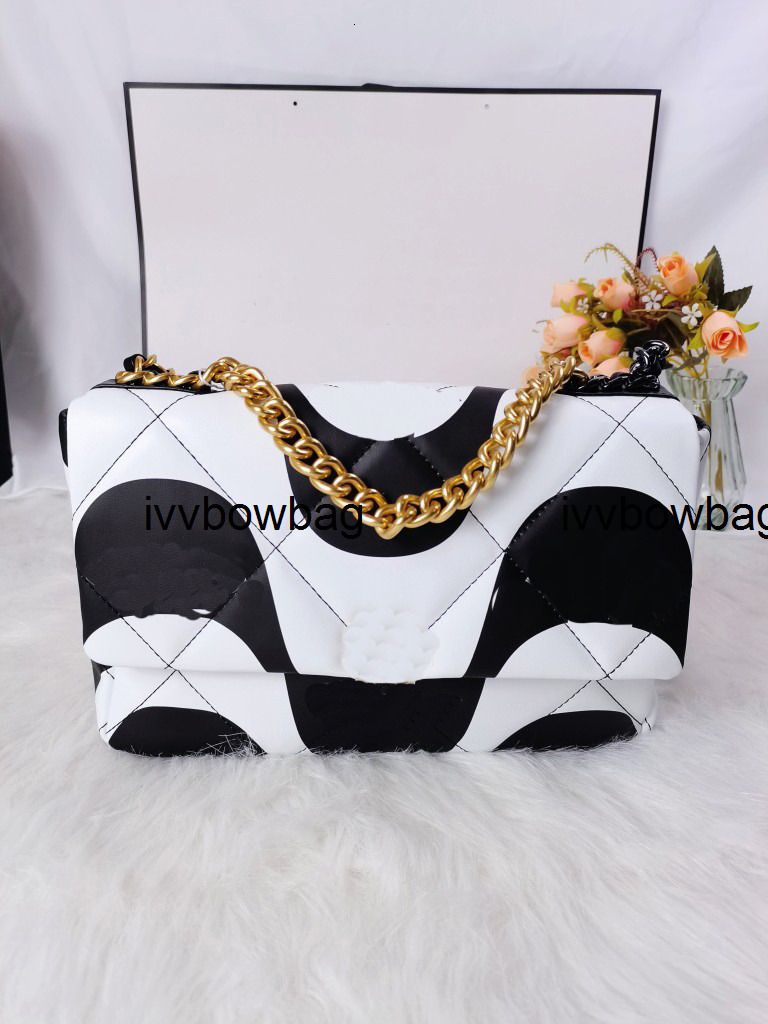 Designer Luxury Shoulder Bag Messenger Handbag Casual Fashion Photo with Must-have Bag 5902