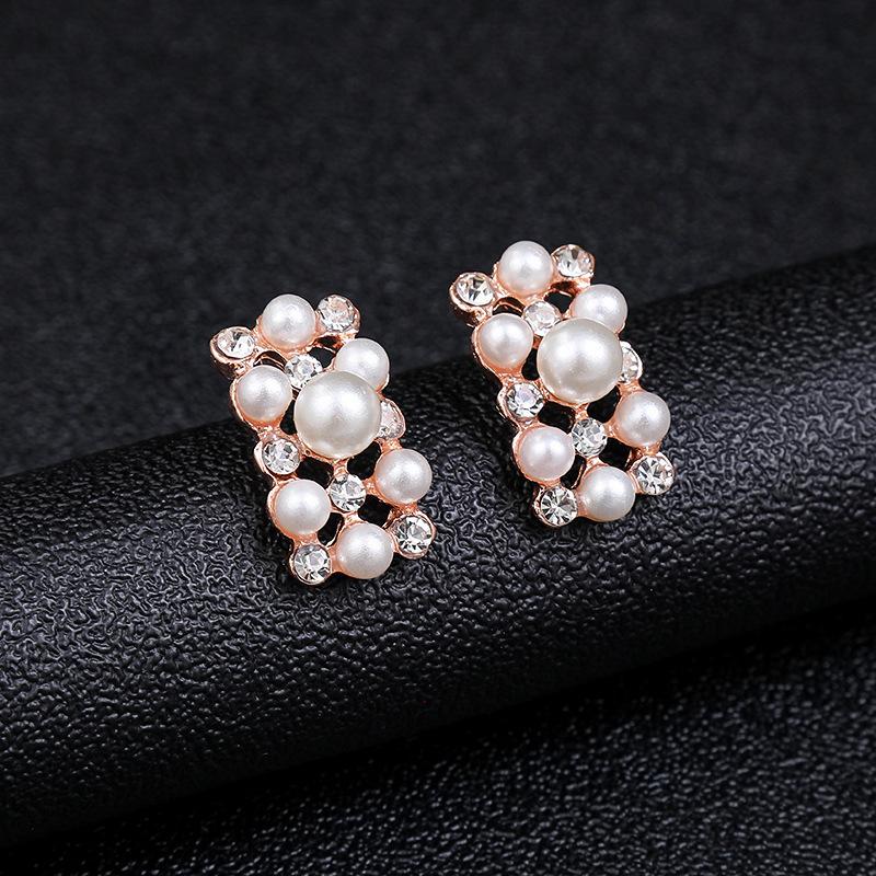 Luxury Brand Designer Jewelry 2022 New Fashion Pearl Necklace Earring Set European And American Hot Sale Women's Jewelry Alloy Electroplating