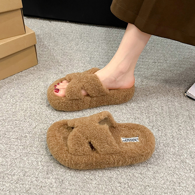 hot Free delivery designer ladies' shoes Fashionable cotton slippers with personalized fleece cotton slippers