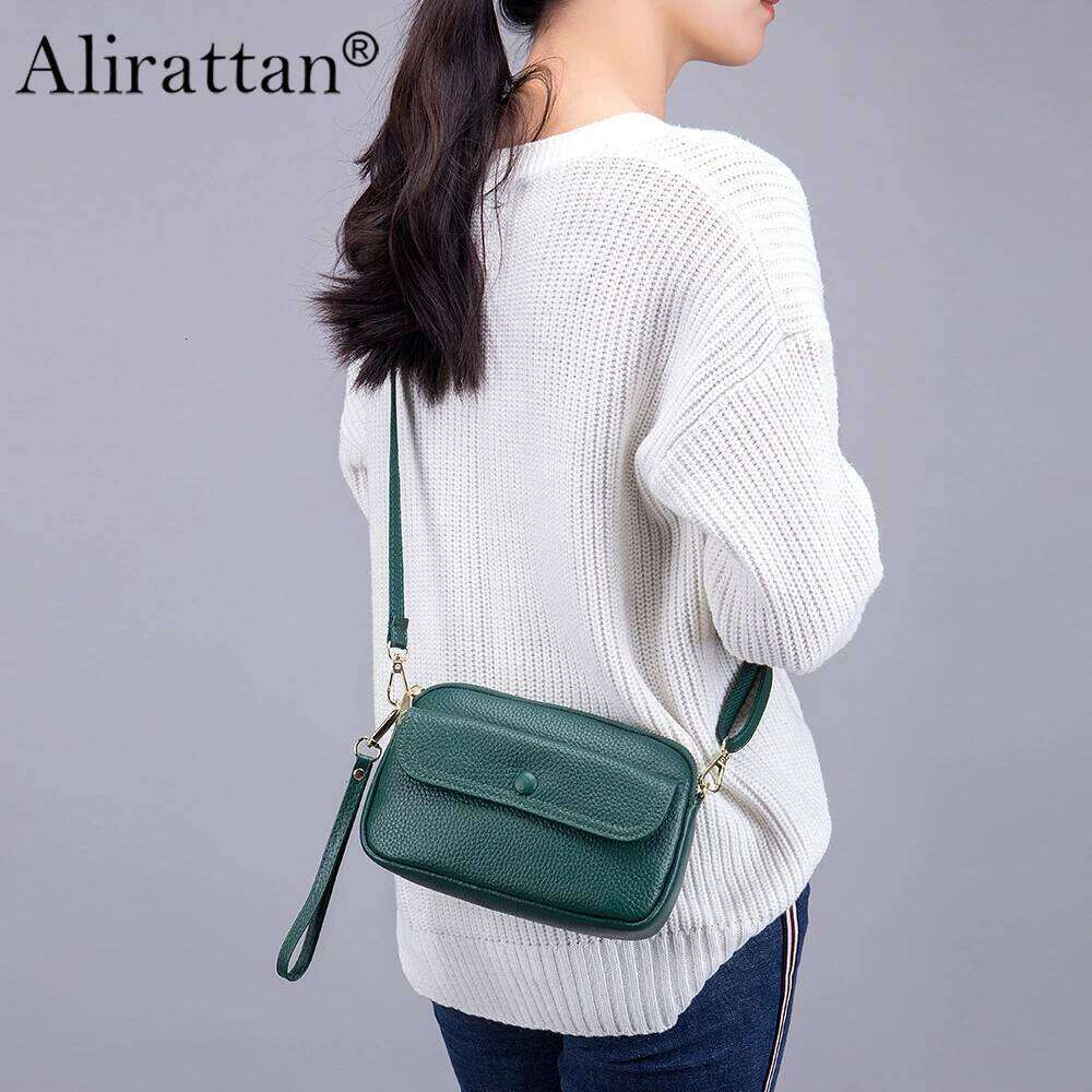 Alirattan Genuine Leather Women's 2025 New Fashion Shoulder Crossbody Lightweight And Versatile Handheld Bag