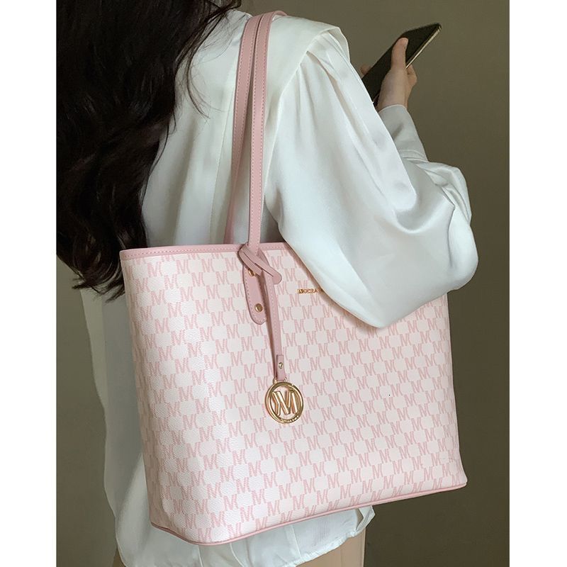 2025 New French Cherry Blossom Tote Bag For Luxury Bagdesigner Free Shipping Women Commuting Niche Ins Handbag Large Capacity Shoulder Bag