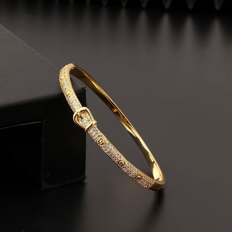 Luxury Brand Designer Jewelry New Bracelet Micro Inlaid Zirconia Plated 18K Gold European And American Personality Fashion Trendy Bracelet Wholesale L